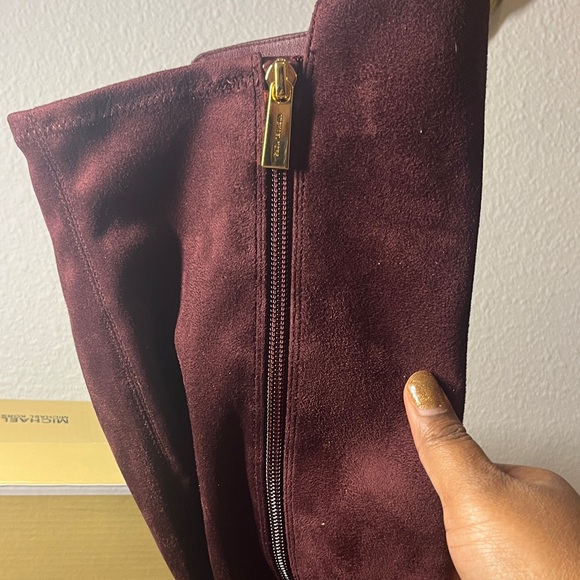 Michael Kors boots - Burgundy Heeled Boots - Picture 4 of 7